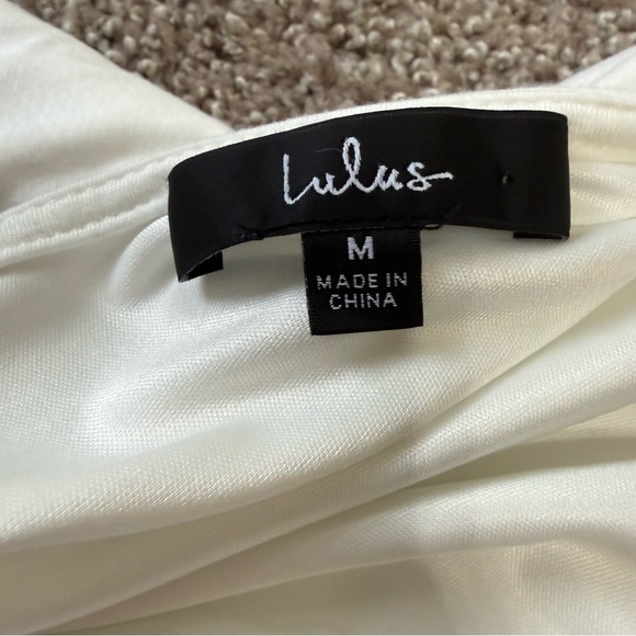Lulus Café Day White Surplice Mini Dress NWOT Pockets - Picture 3 of 6